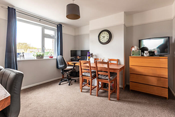 3 Bedroom End Of Terrace House For Sale In Station Road, Kingswood, BS15