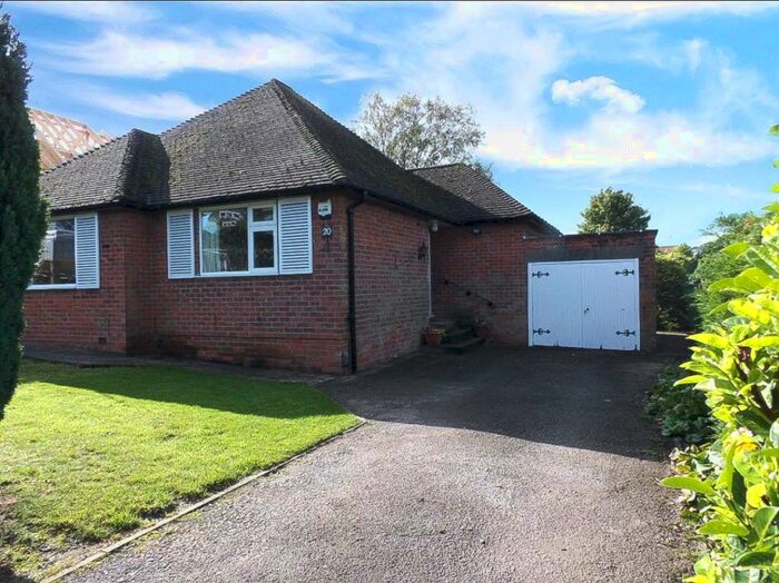 3 Bedroom Bungalow To Rent In Thomas Avenue, Radcliffe On Trent, Nottingham, NG12