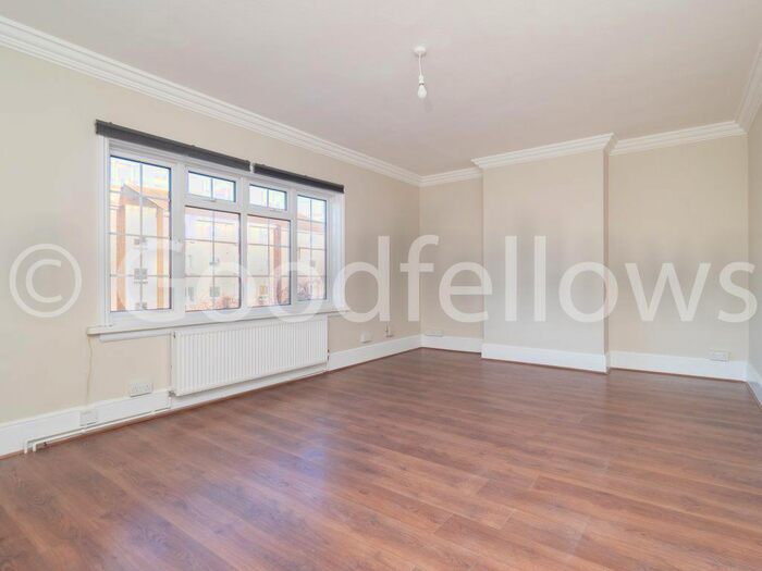3 Bedroom Flat To Rent In Upper Mulgrave Road, Cheam, Sutton, SM2