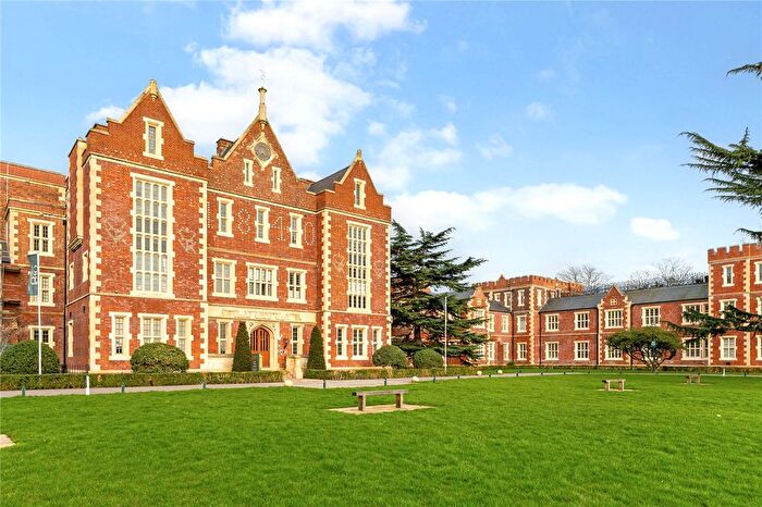 1 Bedroom Flat For Sale In The, St. George's Gardens, SW17