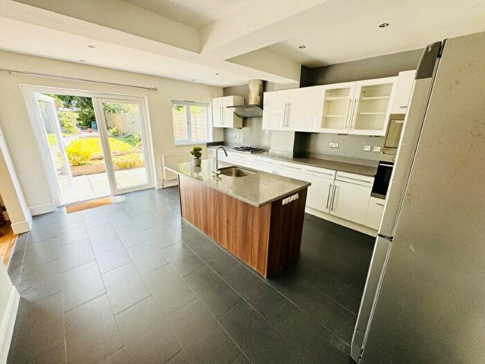 3 Bedroom Semi-Detached House To Rent In Kimberley Road, Olton, Solihull, B92