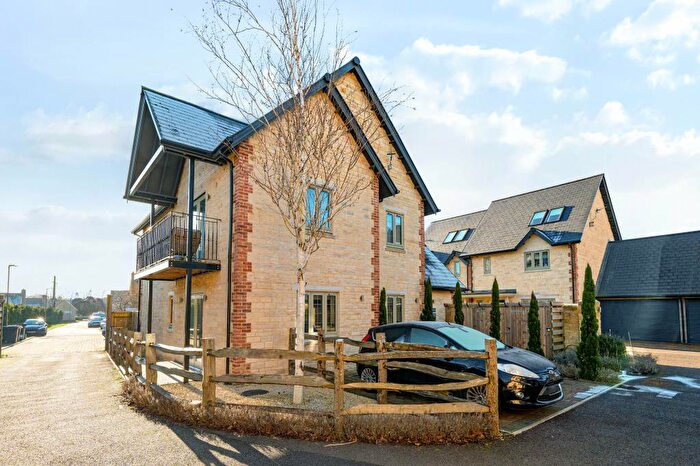 2 Bedroom Apartment To Rent In Kingston Bagpuize, Oxfordshire, OX13