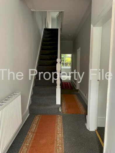 3 Bedroom Terraced House To Rent In Berkeley Avenue, Manchester, M14