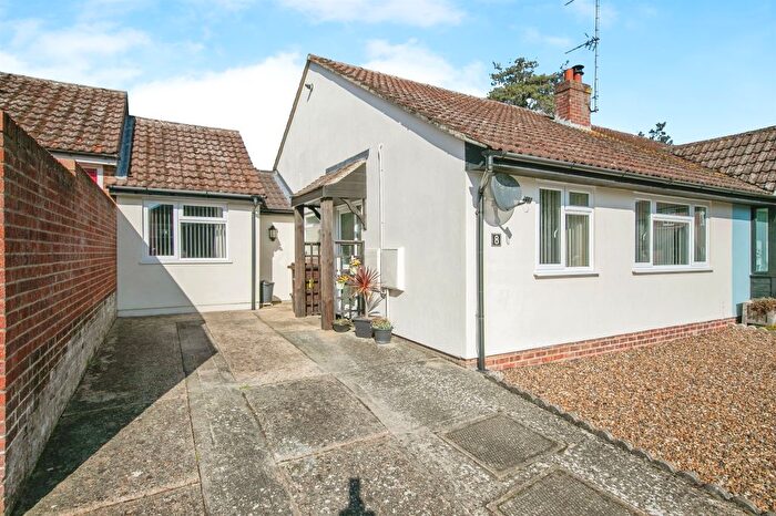 2 Bedroom Semi-Detached Bungalow For Sale In Turner Close, Wivenhoe, Colchester, CO7