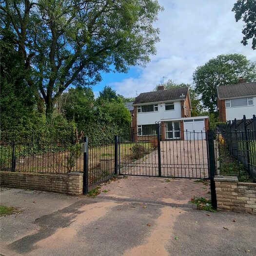 3 Bedroom Property To Rent In Charlemont Road, Walsall, WS5