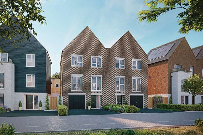 4 Bedroom Town House For Sale In "The Peacock" At Corys Road, Rochester, ME1