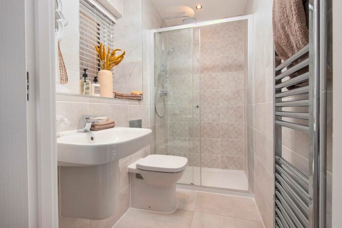 4 Bedroom Detached House For Sale In Blenheim Avenue, Brough, HU15