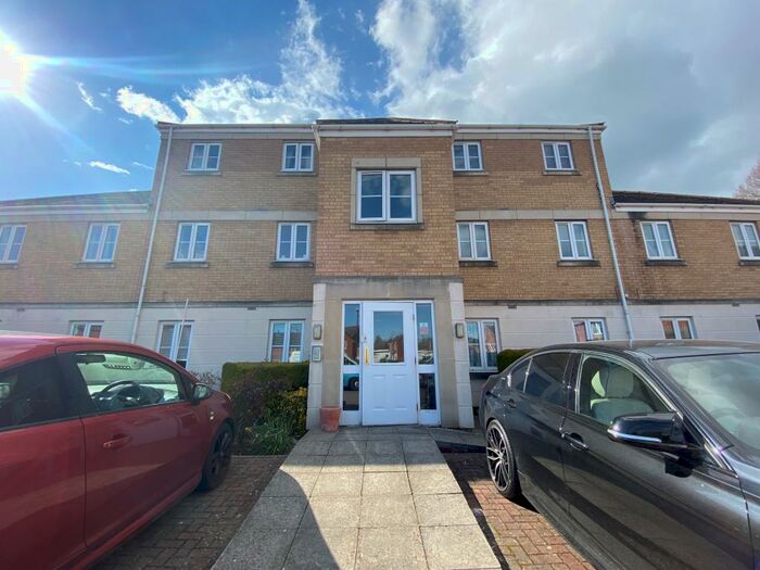 2 Bedroom Apartment To Rent In Stratton, SN3