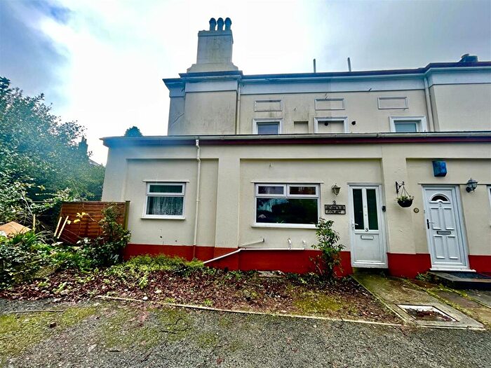2 Bedroom Town House For Sale In Mannamead, Plymouth, PL3