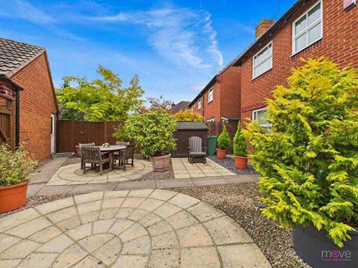 3 Bedroom Semi-Detached House For Sale In Kaskelot Way, Hempsted, GL2