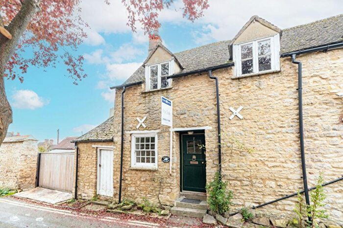 2 Bedroom Cottage For Sale In Chaucers Lane, Woodstock, OX20