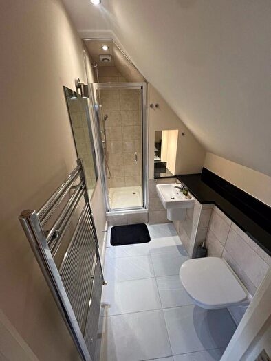 2 Bedroom Apartment To Rent In Castle Gate Development, Bedford, MK40
