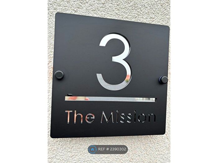 3 Bedroom Flat To Rent In Nursery Road, Bournemouth, BH9