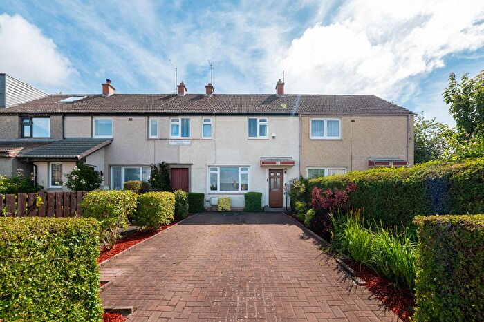 3 Bedroom Terraced House For Sale In Gilmerton Dykes Drive, Edinburgh, EH17