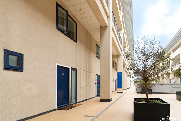 3 Bedroom Apartment To Rent In The Mailbox Wharfside Street, Birmingham, B1