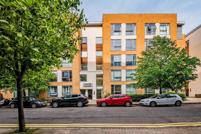 1 Bedroom Flat To Rent In Peckham Grove, London, SE15