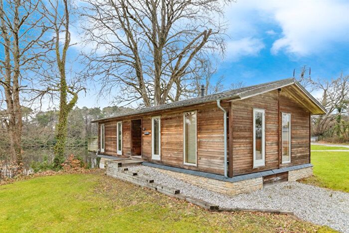 2 Bedroom Lodge For Sale In Newton Road, Bovey Tracey, Newton Abbot, TQ13