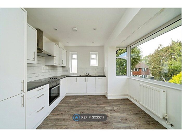2 Bedroom Maisonette To Rent In Gordon Road, Claygate, KT10