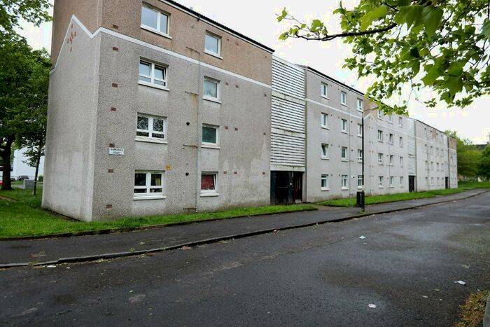 3 Bedroom Flat To Rent In Burndyke Court, Glasgow, G51