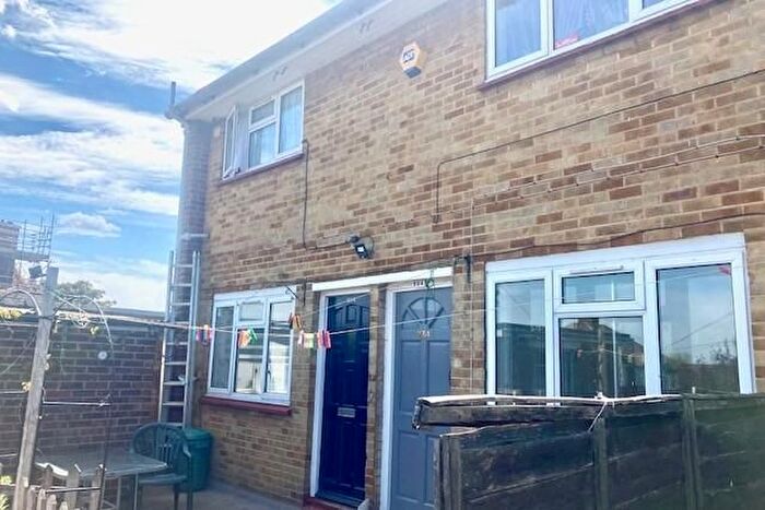 2 Bedroom Flat To Rent In Uxbridge Road, Feltham, TW13