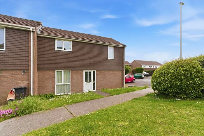 3 Bedroom End Of Terrace House To Rent In Scafell Close, Weston-Super-Mare, BS23