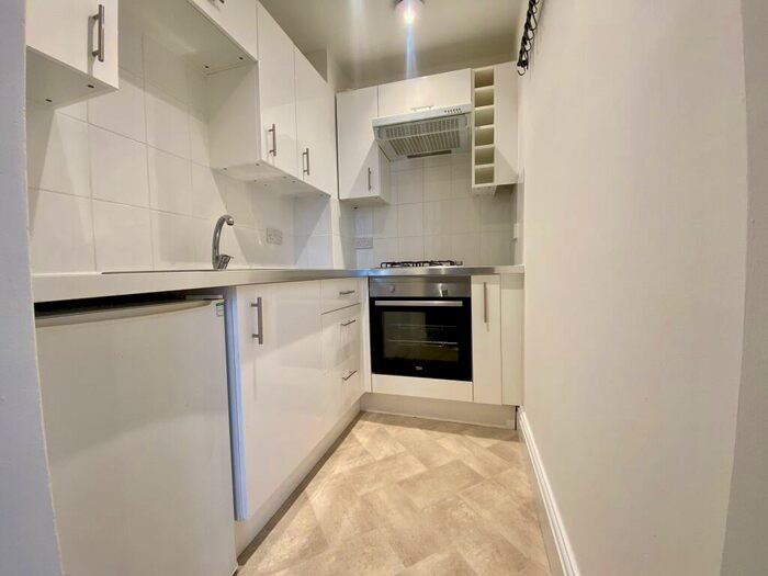 2 Bedroom Flat To Rent In St Pauls Road, Clifton, BS8