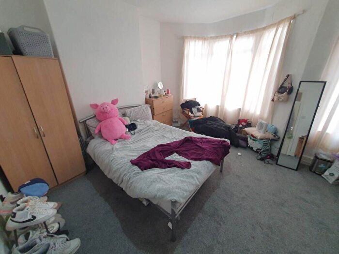5 Bedroom House To Rent In Tewkesbury Street, Cathays, Cardiff, CF24