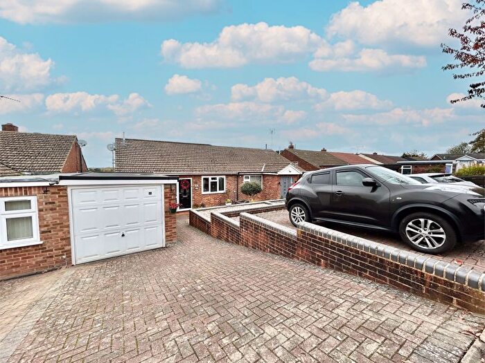 5 Bedroom Chalet For Sale In Chalton Heights, Chalton, LU4