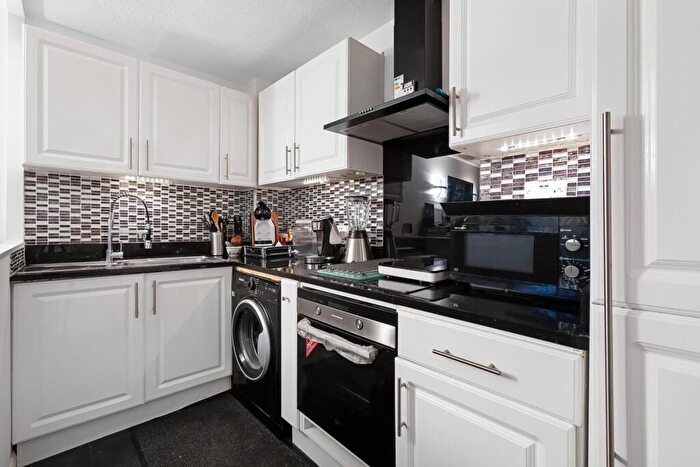 1 Bedroom House For Sale In Ardent Close, Ross Road, South Norwood, London, SE25