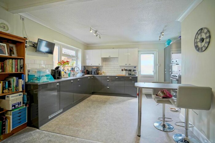 3 Bedroom Detached Bungalow For Sale In Canmore Close, Sawtry, Cambridgeshire., PE28
