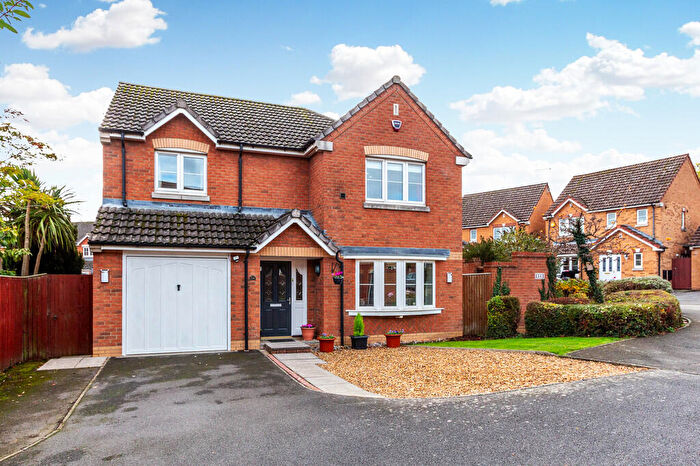 4 Bedroom Detached House For Sale In Thornbridge Close, Rushden, NN10