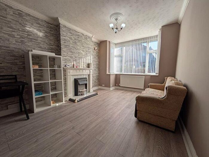 3 Bedroom Semi-Detached House To Rent In Chadwick Road, Nottingham, NG7