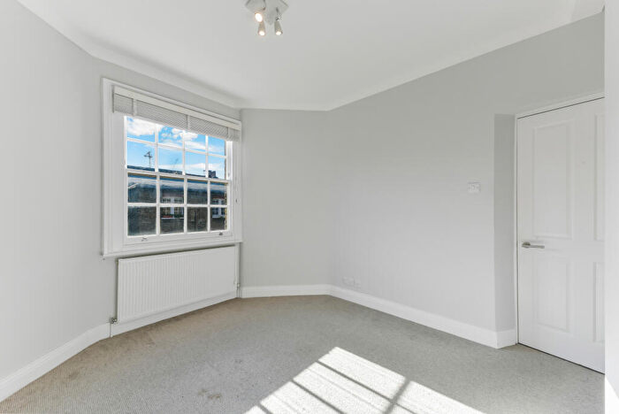 2 Bedroom House To Rent In Wooler Street, Walworth Village, London, SE17