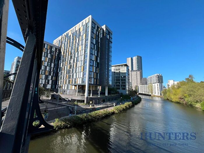 2 Bedroom Flat To Rent In Downtown, Salford, M5