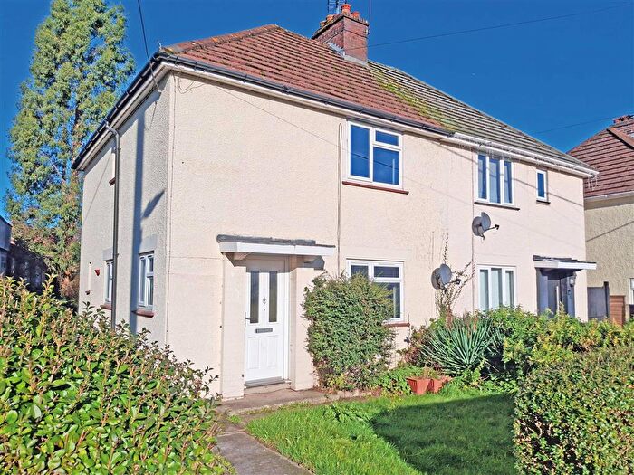 3 Bedroom Semi Detached House For Sale In Fairfield Road, Lydney, GL15