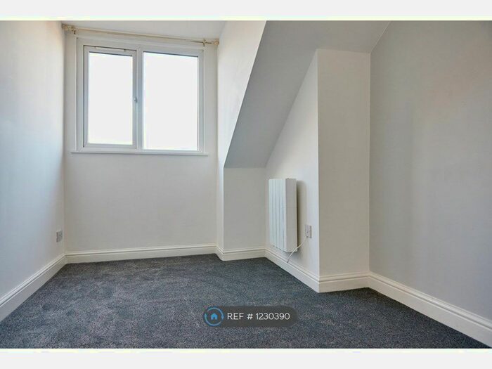 1 Bedroom Flat To Rent In Garforth, Leeds, LS25