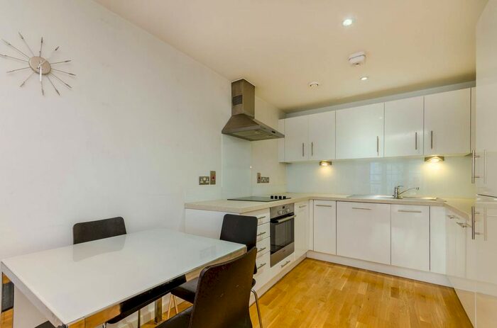 1 Bedroom Flat To Rent In Church Street East, Woking, GU21