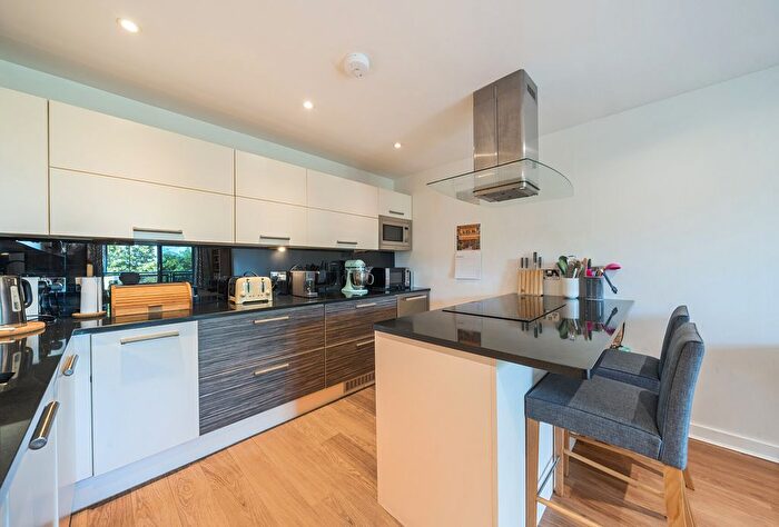 2 Bedroom Flat For Sale In Chapter Way, London, SW19