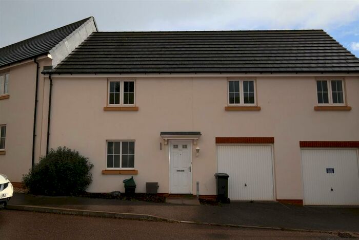 2 Bedroom House To Rent In Swallow Way, Cullompton, EX15