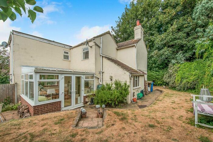 2 Bedroom End Of Terrace House To Rent In The Street, Boughton-under-Blean, Faversham, ME13