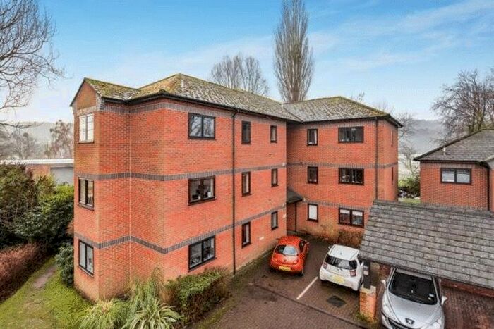 2 Bedroom Flat To Rent In The Millstream, London Road, High Wycombe HP11