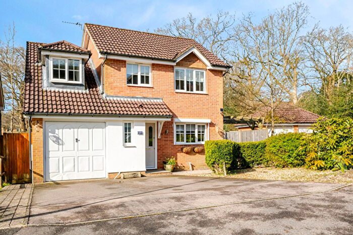 4 Bedroom Detached House For Sale In Lincoln Way, Crowborough, TN6