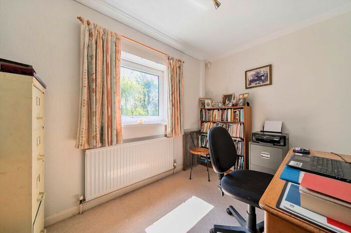 4 Bedroom Detached House For Sale In Mill Lane, Exton, EX3