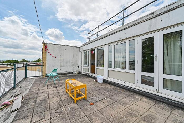 4 Bedroom Flat To Rent In Weedington Road, Gospel Oak, London, NW5