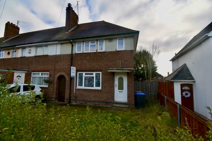 3 Bedroom End Of Terrace House To Rent In Kingsland Avenue, Northampton, NN2