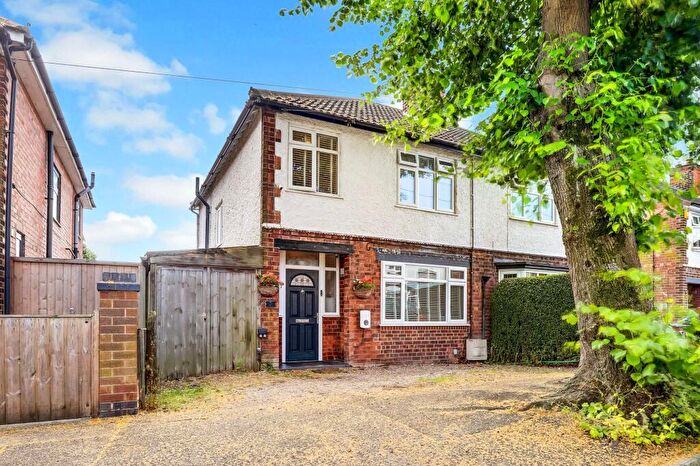3 Bedroom Semi-Detached House For Sale In Fernleigh Avenue, Nottingham, NG3