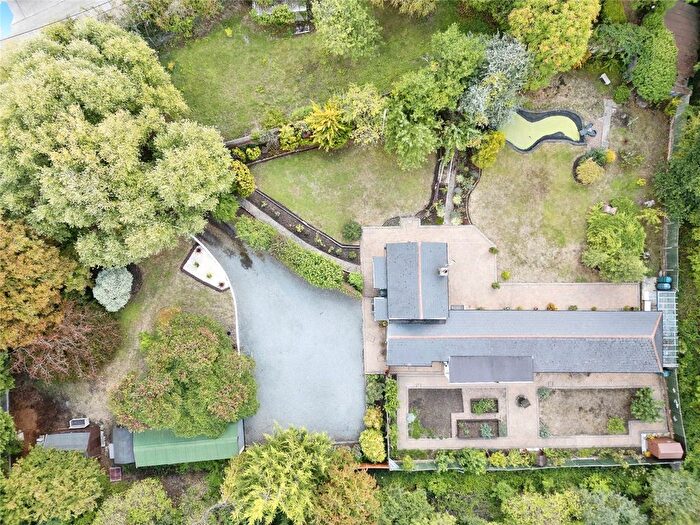 3 Bedroom Bungalow For Sale In Hawk Lane, Battlesbridge, Essex, SS11