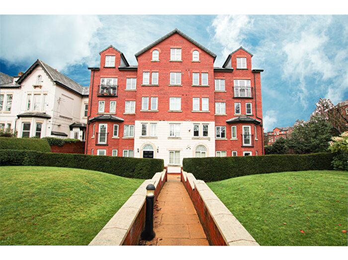 2 Bedroom Apartment To Rent In Wellington House, Wilmslow Road, Manchester, M20