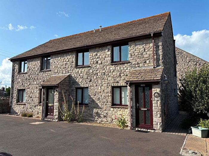 2 Bedroom Flat For Sale In Morrison Road, Swanage, BH19