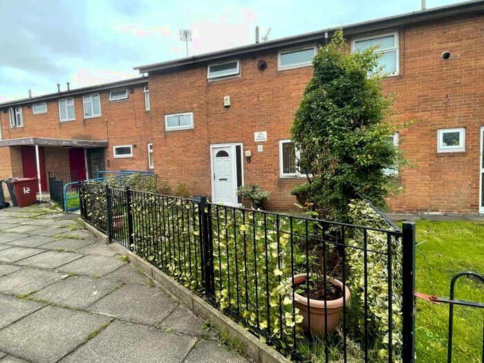 2 Bedroom Detached House To Rent In Manillia Walk, Manchester, M11